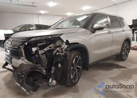 2022 Mitsubishi Outlander Es 2.5 S-Awc z USA, uszkodzony, nr VIN JA4J4TA80NZ018994